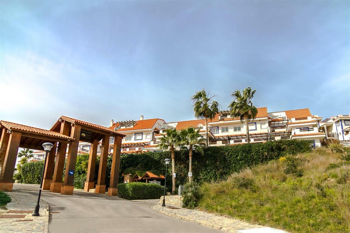 Duplex Vistas Al Mar En La Duquesa Apartment Manilva Exterior photo